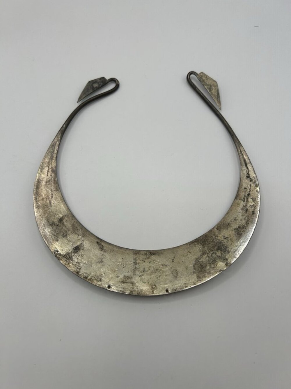 Vintage Tribal Ceremonial Etched Collar Necklace Bird Motif Silver Tone Boho - Picture 10 of 15